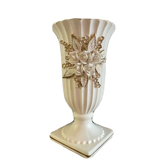 Vintage Norcrest Japan Cream and Gold Vase w/ Roses on base, 7 1/2" - Picture 1 of 10